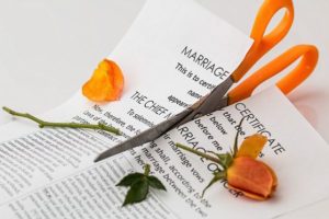 Scheidung ohne Anwalt
