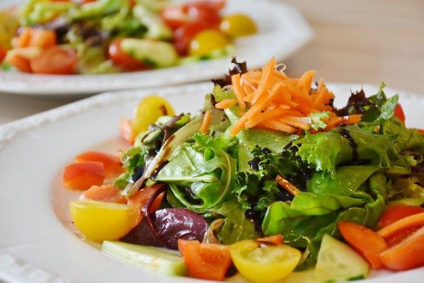 ein Teller Salat